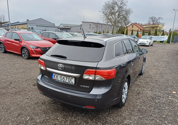 Toyota Avensis cena 32999 przebieg: 299000, rok produkcji 2013 z Czerniejewo małe 172